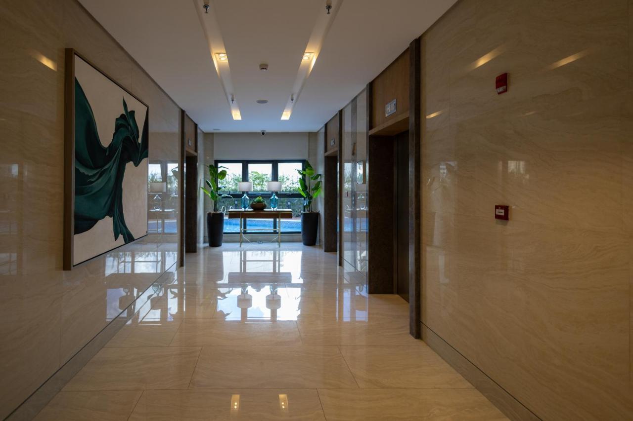 Lush Residences Makati Makati City Екстериор снимка