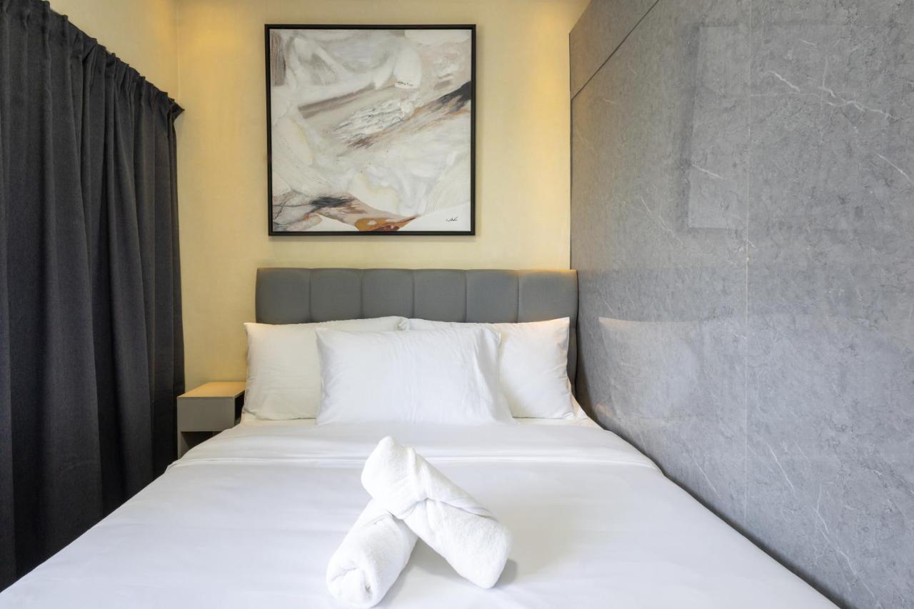 Lush Residences Makati Makati City Екстериор снимка