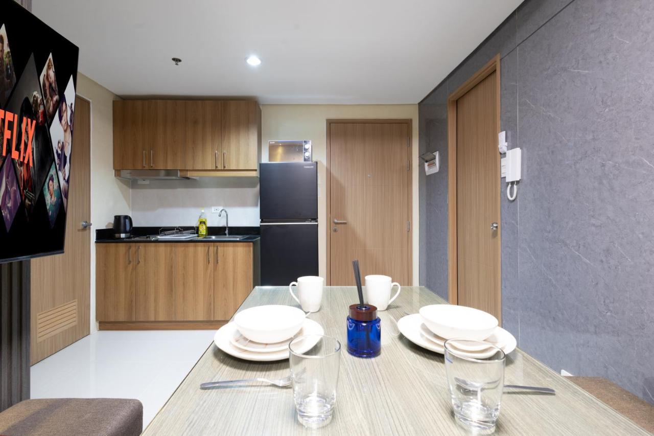 Lush Residences Makati Makati City Екстериор снимка